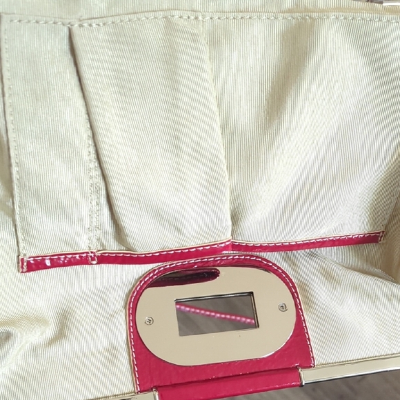 Badgley Mischka Vibrant Red Twist Lock Handbag EUC - Picture 14 of 17